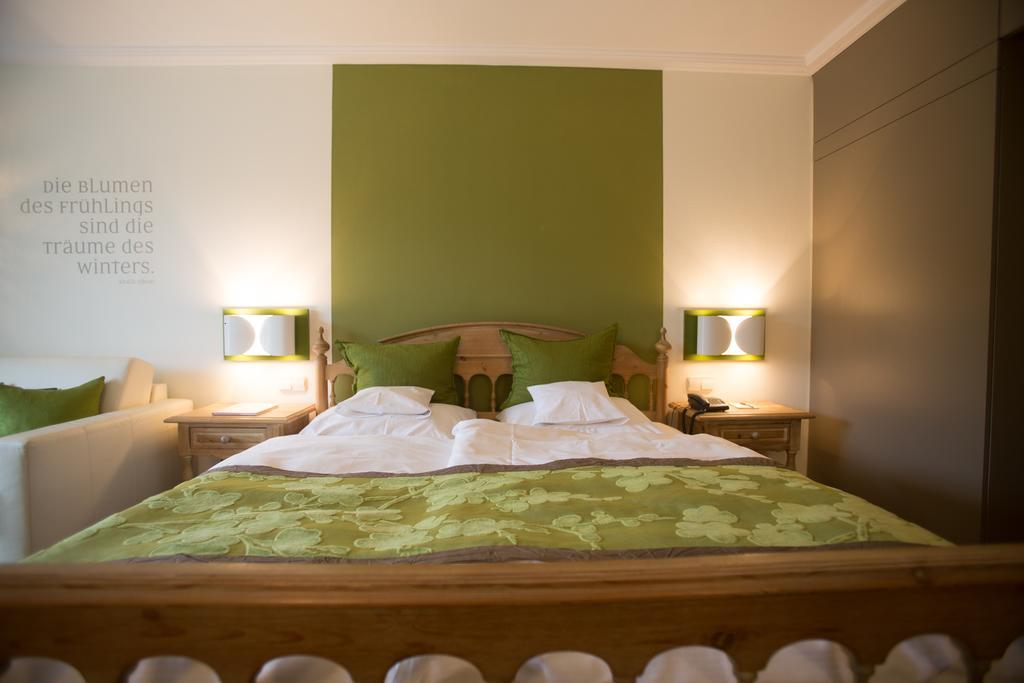 Hotel Heiligenstein Baden-Baden Bagian luar foto